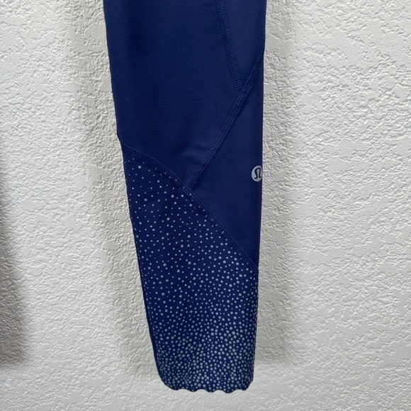 Lululemon Tight Stuff Tight II Crop Leggings Luxtreme Scallop Hem - Blue Size 6 - Picture 8 of 16